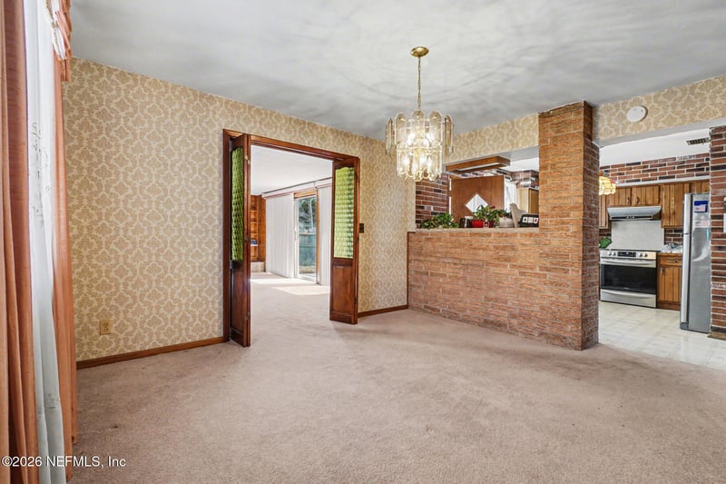 11211 Harlan Dr, Jacksonville, FL 32218