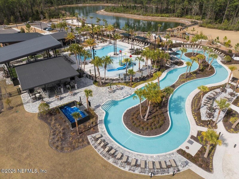 553 Narrowleaf Dr, St Johns, FL 32259