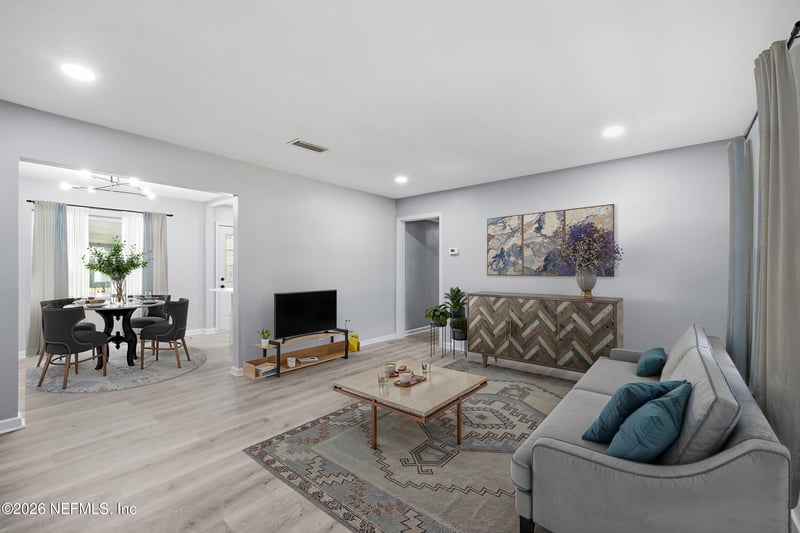 6124 Woodside Dr, Jacksonville, FL 32210