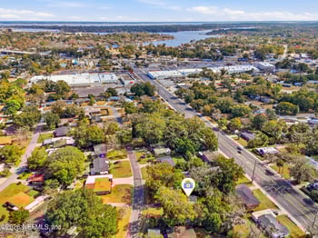 6124 Woodside Dr, Jacksonville, FL 32210