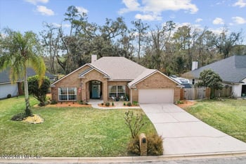 5240 Camelot Forest Dr, Jacksonville, FL 32258