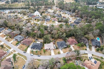 5240 Camelot Forest Dr, Jacksonville, FL 32258