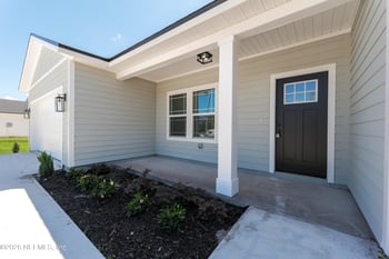 9273 Dolphin St, Sanderson, FL 32087