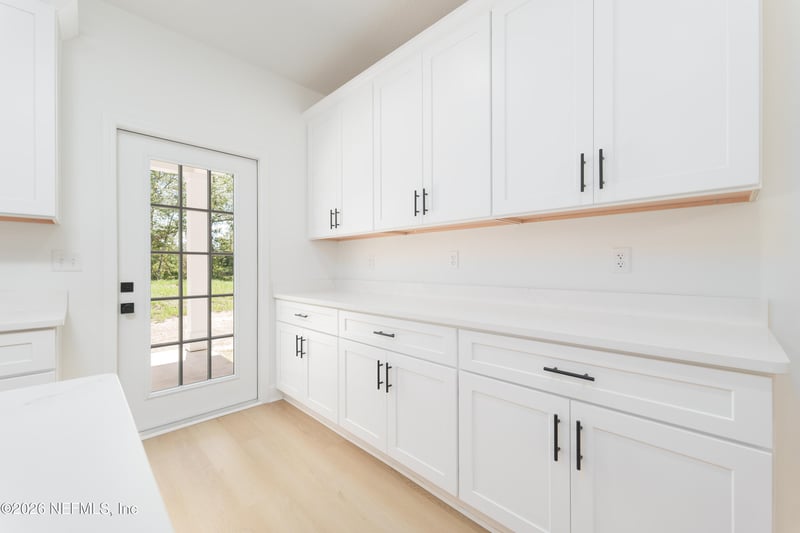 9273 Dolphin St, Sanderson, FL 32087