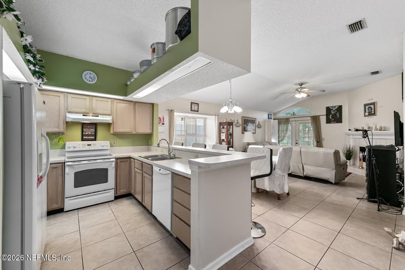 1159 Radis Pl, Jacksonville, FL 32225