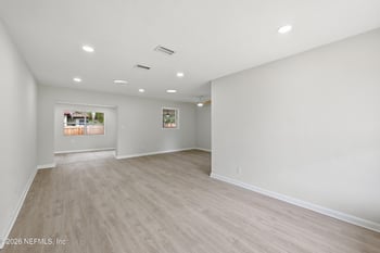 6039 Glenn Rose Dr, Jacksonville, FL 32277