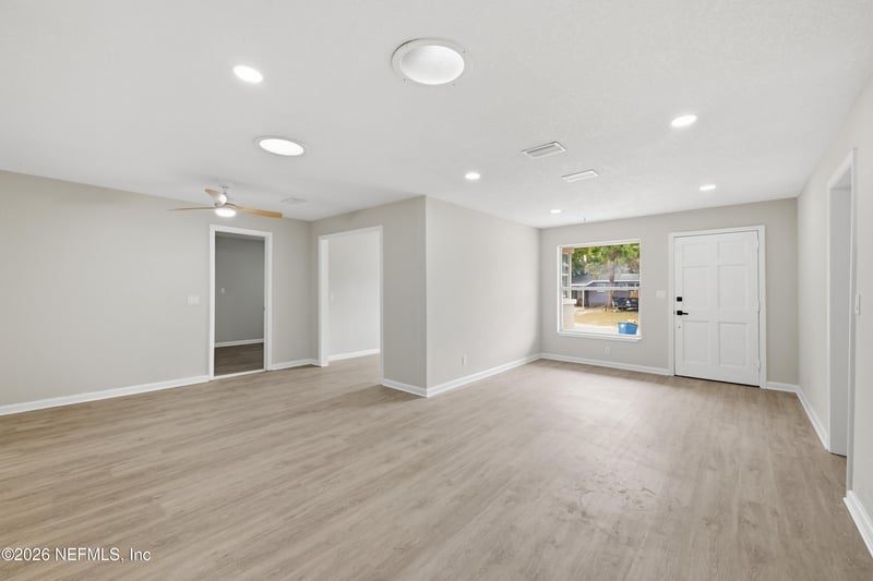 6039 Glenn Rose Dr, Jacksonville, FL 32277