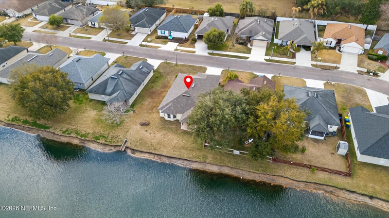 11933 Hayden Lakes Cir, Jacksonville, FL 32218