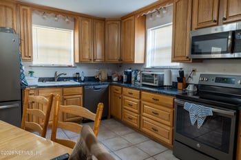 8215 Lenox Ave, Jacksonville, FL 32221