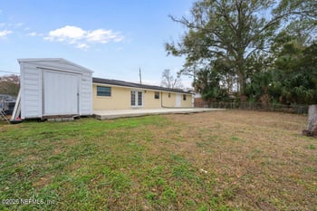 2071 Courtney Dr, Jacksonville, FL 32208