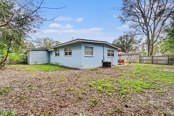 2234 Monteau Dr, Jacksonville, FL 32210