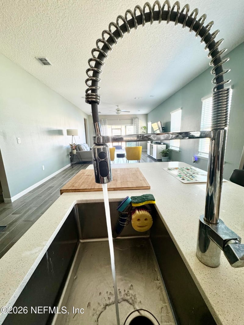 555 Tynes Blvd, Middleburg, FL 32068