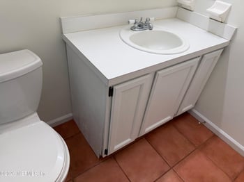 2111 St Martins Dr, Jacksonville, FL 32246