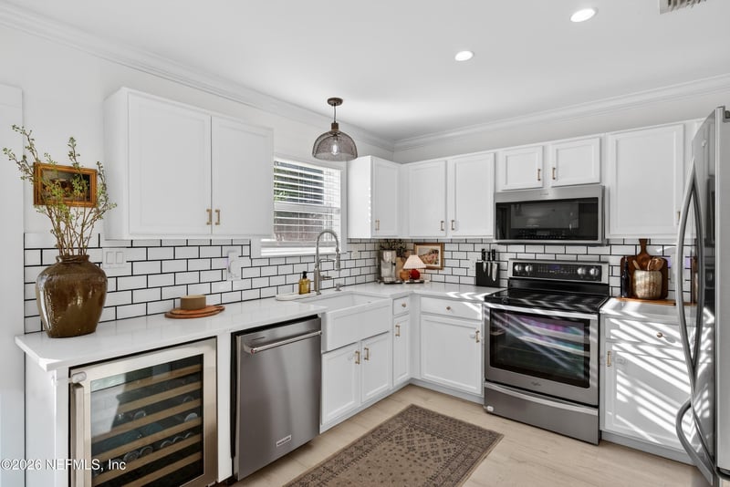 1110 Scheidel Ct, Atlantic Beach, FL 32233