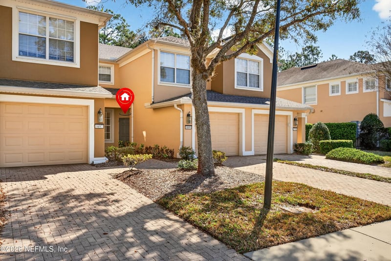 8699 Little Swift Cir #25G, Jacksonville, FL 32256