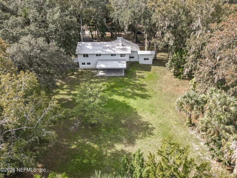 555 Wildwood Dr, New Smyrna Beach, FL 32168