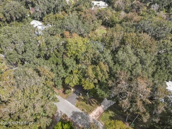 555 Wildwood Dr, New Smyrna Beach, FL 32168