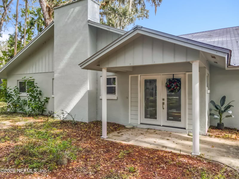 555 Wildwood Dr, New Smyrna Beach, FL 32168