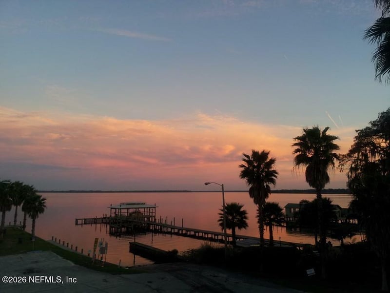 10 Central Ave, Crescent City, FL 32112