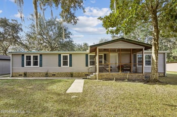 111 Fairway Ln, Crescent City, FL 32112