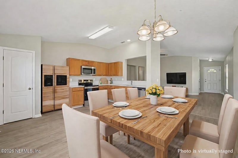 1068 Morning Light Rd, Jacksonville, FL 32218