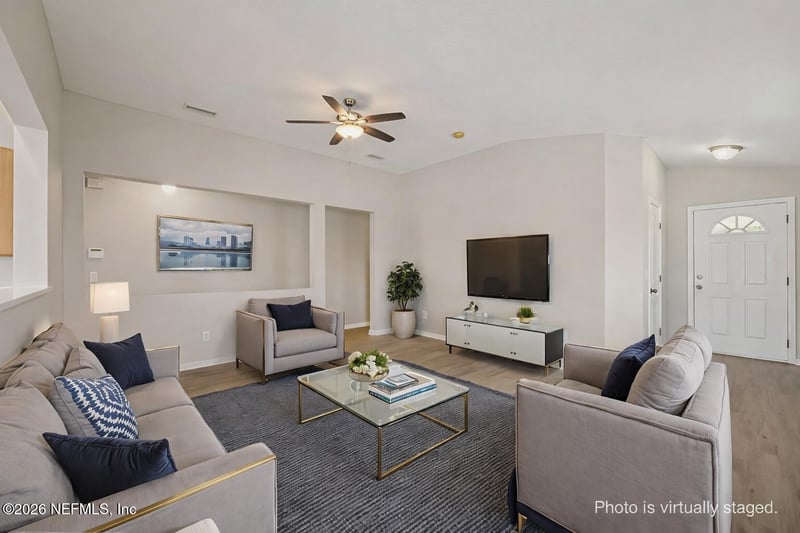 1068 Morning Light Rd, Jacksonville, FL 32218