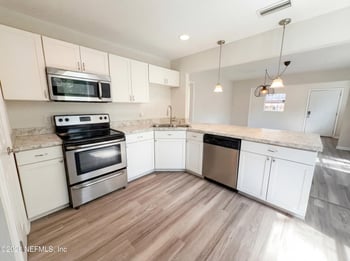 768 James St, Jacksonville, FL 32205