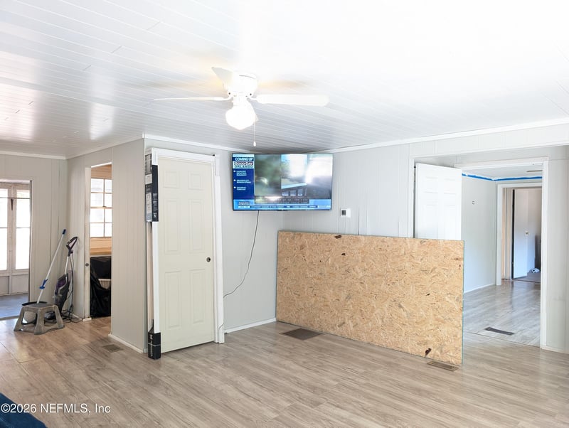 110 Silver Lake Dr, Hawthorne, FL 32640