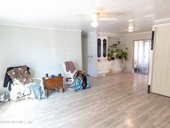 110 Silver Lake Dr, Hawthorne, FL 32640