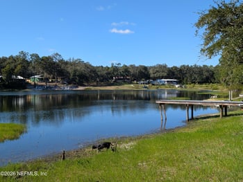 110 Silver Lake Dr, Hawthorne, FL 32640