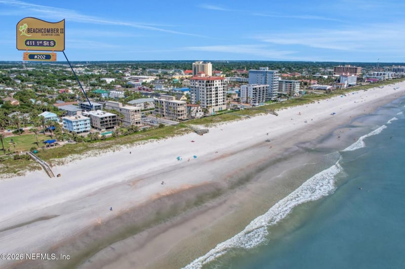411 1st St #202, Jacksonville Beach, FL 32250