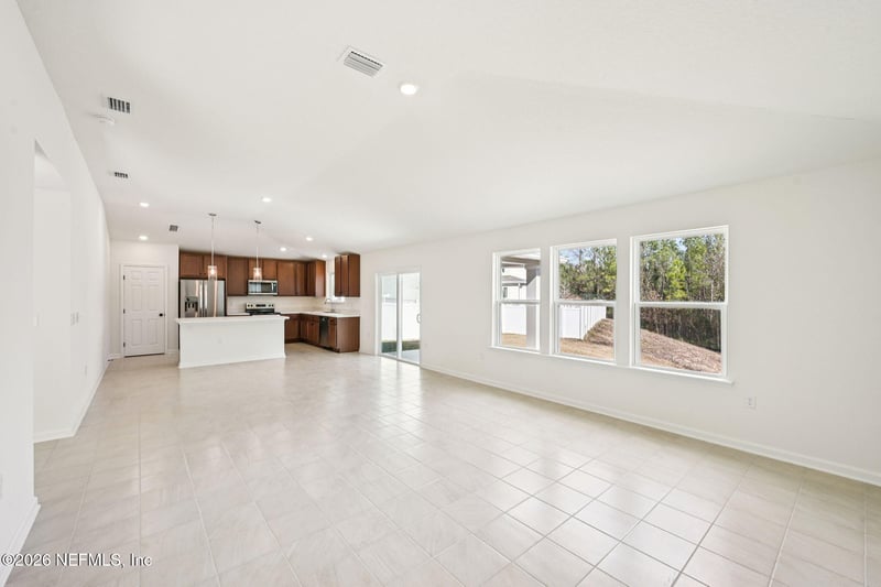 750 Panther Lake, Jacksonville, FL 32221