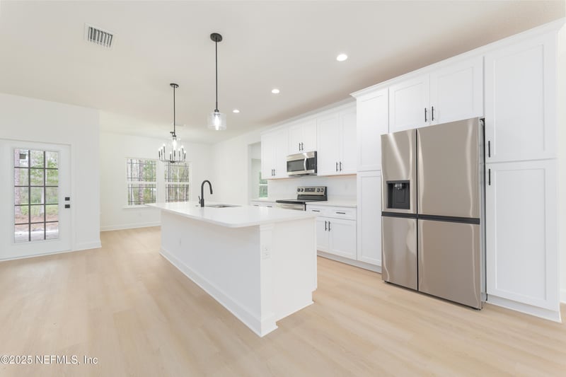 2226 Cocoa Ave, Middleburg, FL 32068