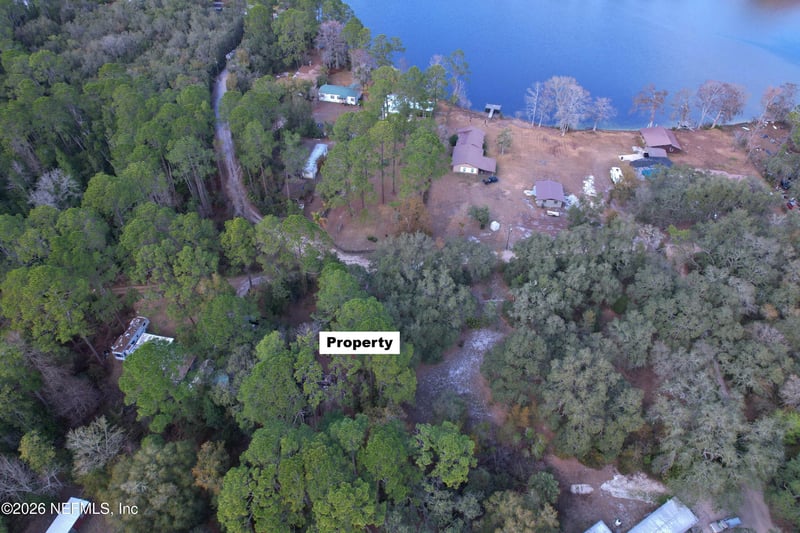 113 Lake Edge Trl, Interlachen, FL 32148