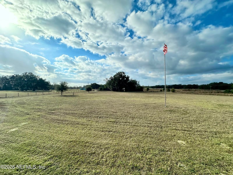 237 Baron Glen, Fort White, FL 32038