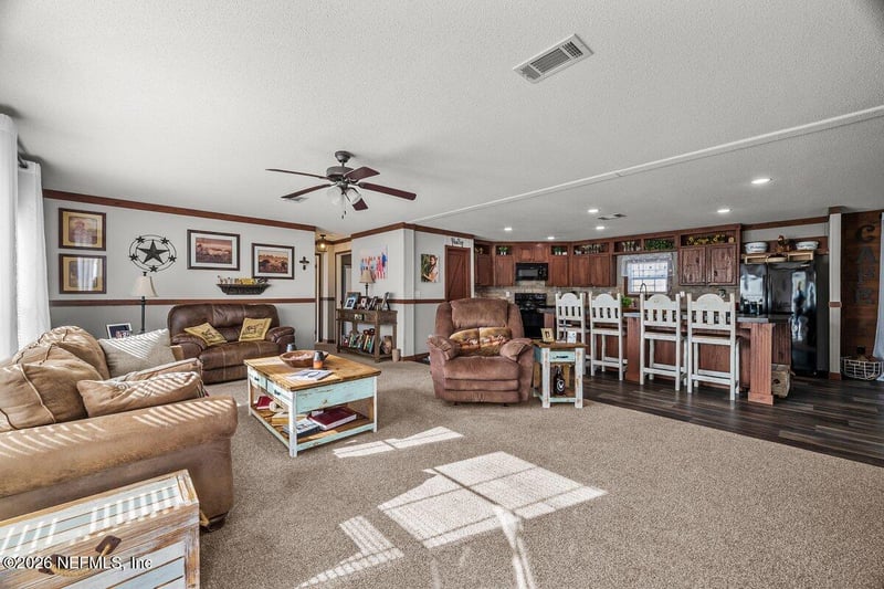 13709 Katie Johnson Ln, Sanderson, FL 32087