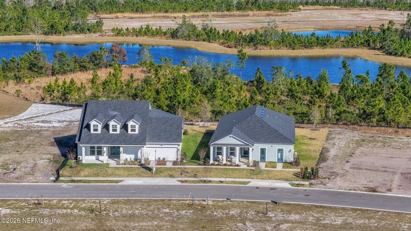 11 Bottlebrush Ln, Palm Coast, FL 32164