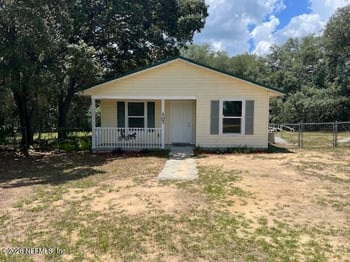 107 Milton Ave, Interlachen, FL 32148