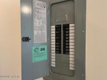 107 Milton Ave, Interlachen, FL 32148