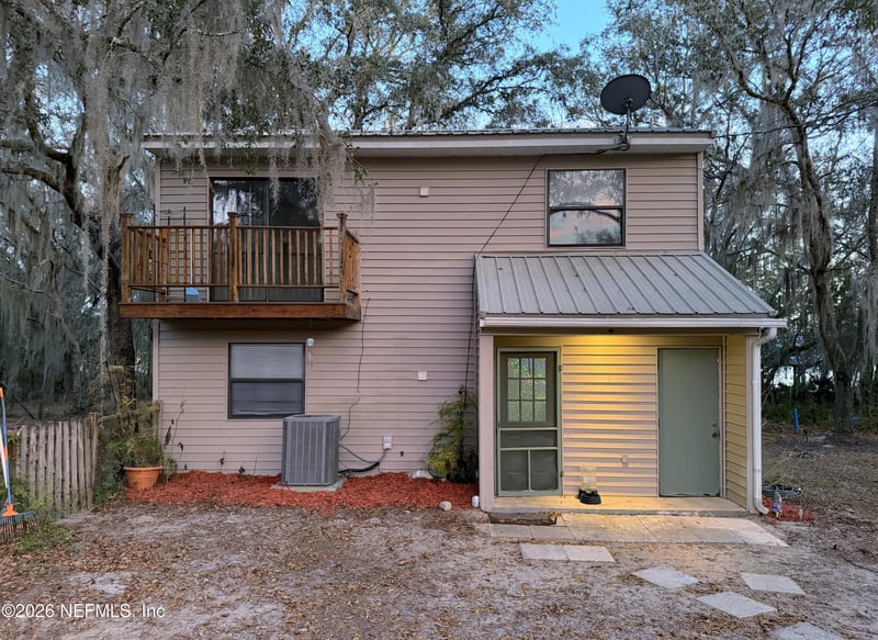 273 Neal Rd, Hawthorne, FL 32640