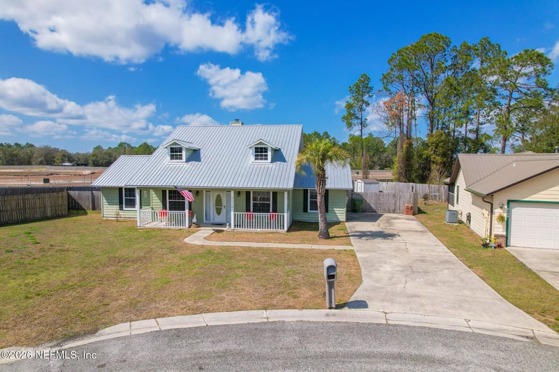 6110 4th Manor, Palatka, FL 32177