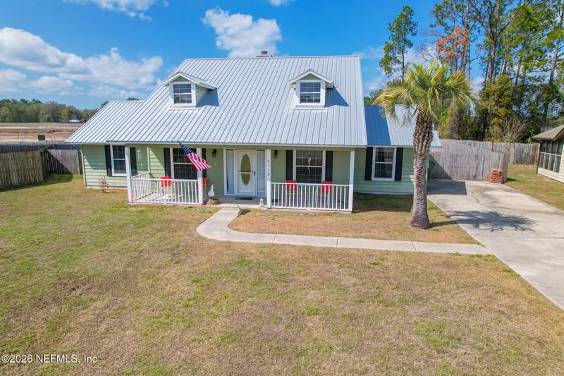 6110 4th Manor, Palatka, FL 32177