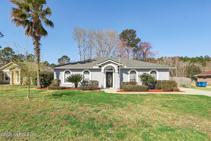 15678 Moss Hollow Dr, Jacksonville, FL 32218