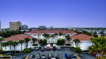 210 11th Ave #104, Jacksonville Beach, FL 32250