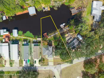 295 Maxwell Dr, Welaka, FL 32193