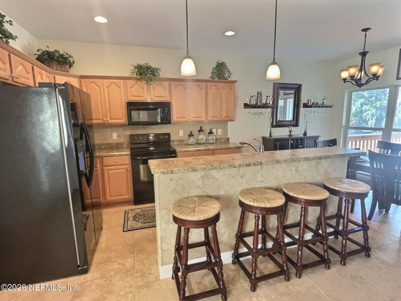 295 Maxwell Dr, Welaka, FL 32193