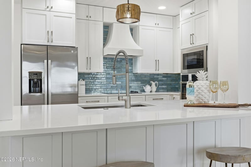 129 11th Ave #B, Jacksonville Beach, FL 32250