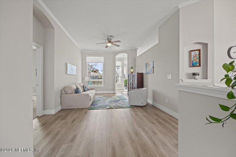 2042 Knottingham Trace Ln, Jacksonville, FL 32246