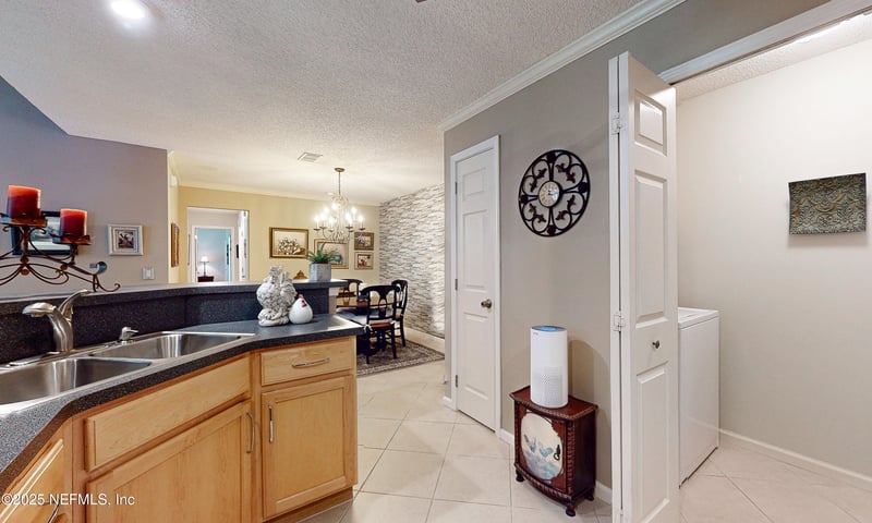 13715 Richmond Park Dr #308, Jacksonville, FL 32224