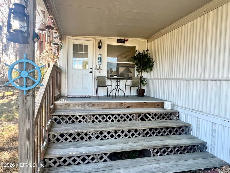 174 Buchanan Cir, Satsuma, FL 32189